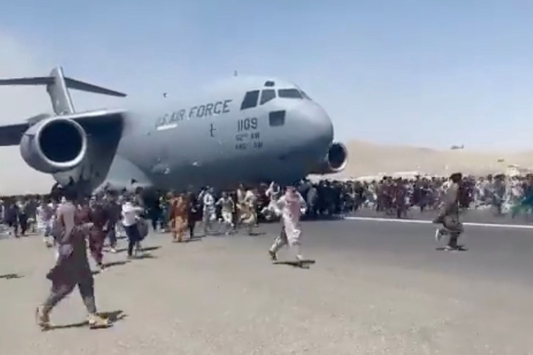 Afeganistão; Boeing C-17 Globemaster 3