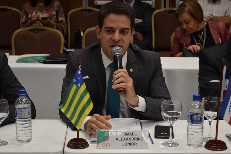 Ismael Alexandrino, secretário de Saúde de Goiás