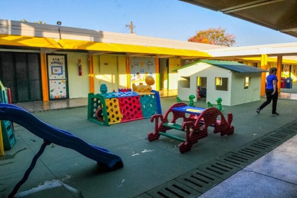 GDF inaugura nova escola infantil no Areal