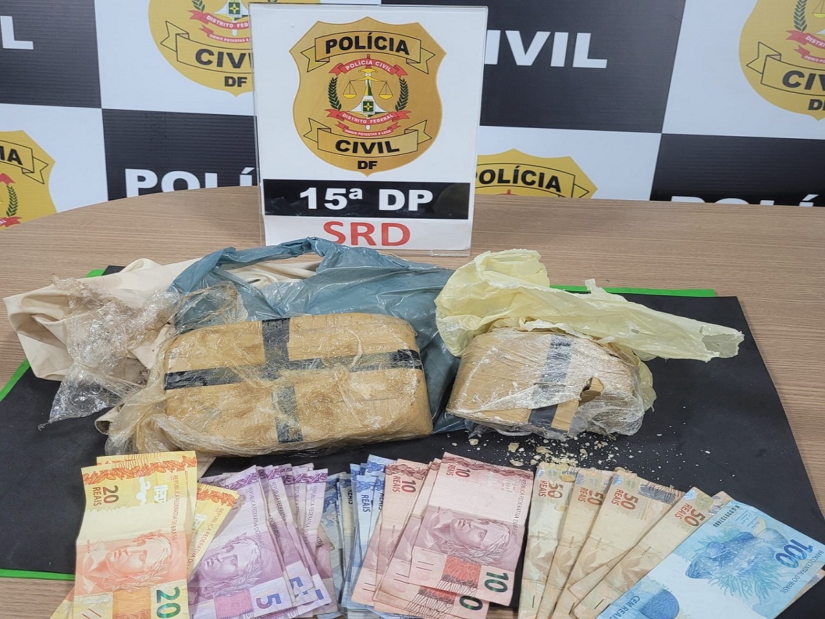 Mulher é presa após esconder crack avaliado em R$ 25 mil