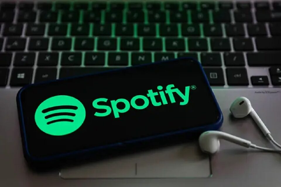 Spotify fecha sede russa e diz ter removido conteúdo de emissoras
