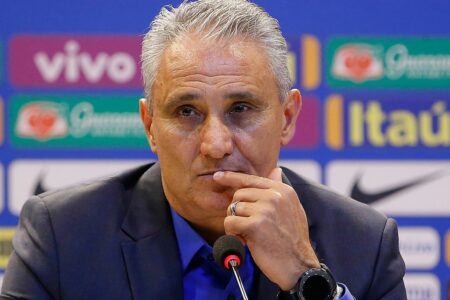 Tite compra briga dos jogadores e defende dança da seleção na Copa